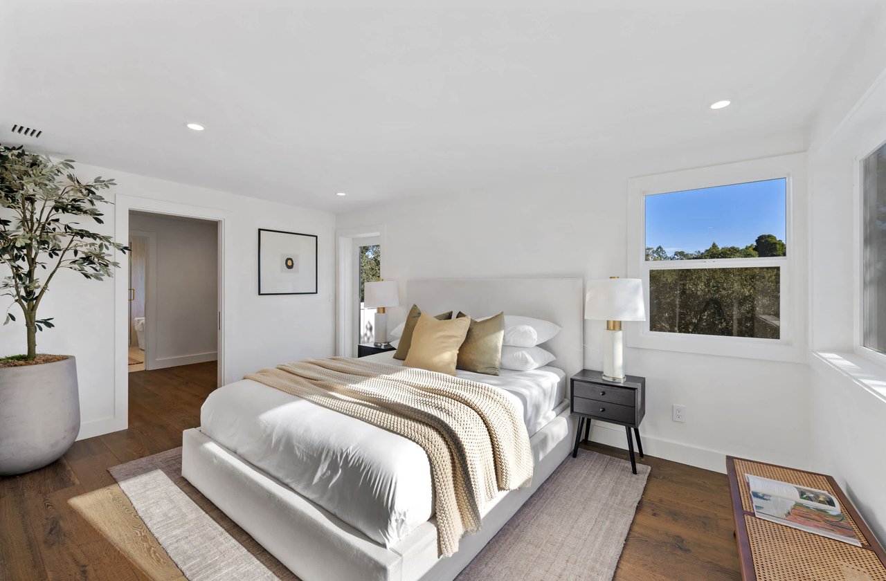Exceptional Contemporary Renovation