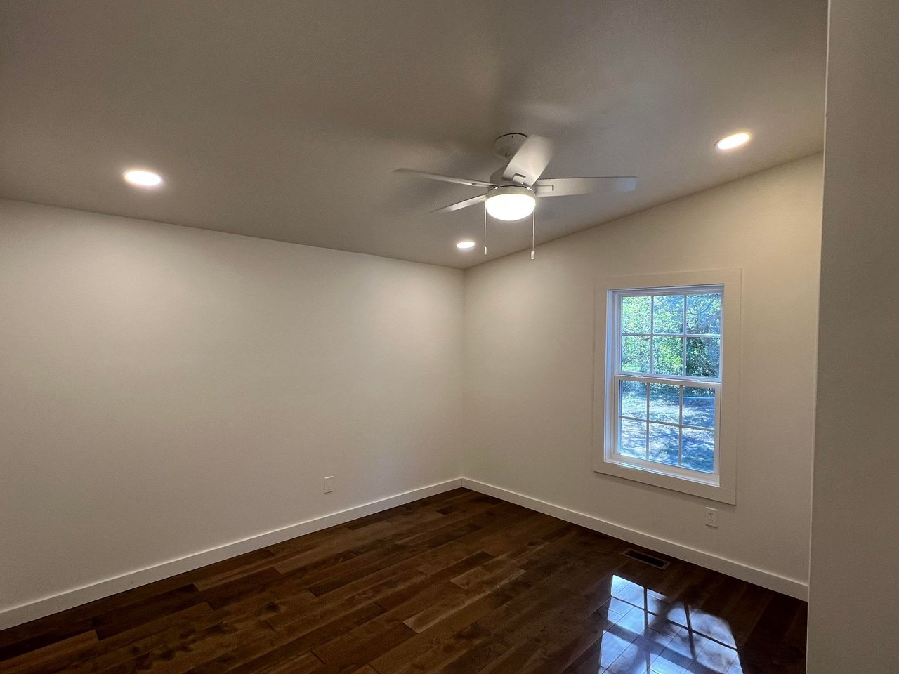  221 Valley Dr, Attalla, AL 35954