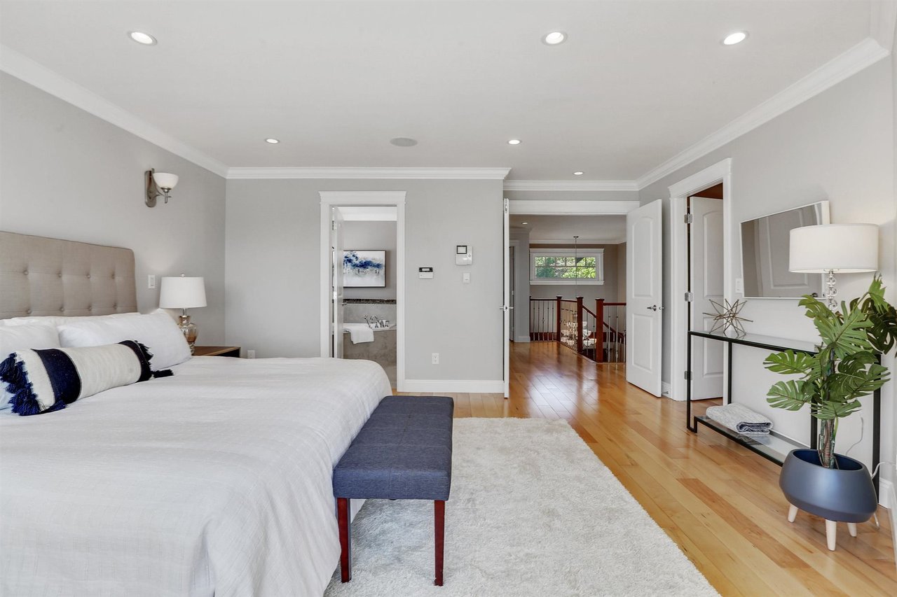 171 W Kings Rd