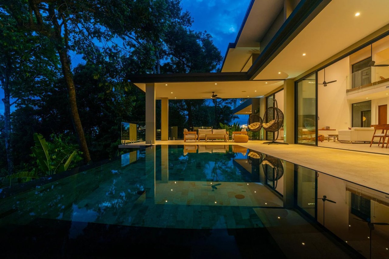 Whale Tail View Ridgetop Home, Uvita, Puntarenas