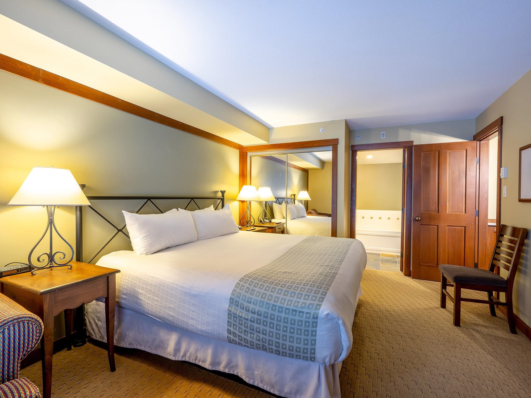 207 G3-4653 Blackcomb Wy