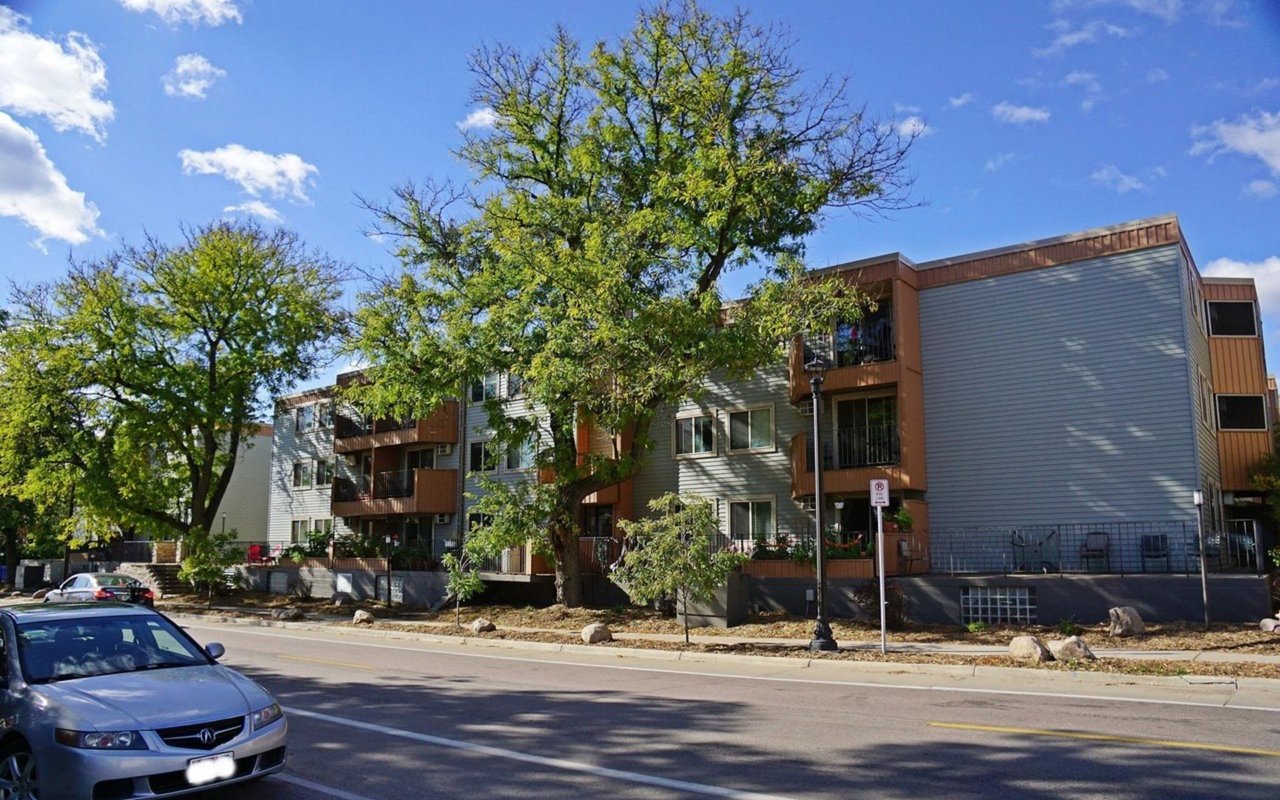 3540 Hennepin Ave #301