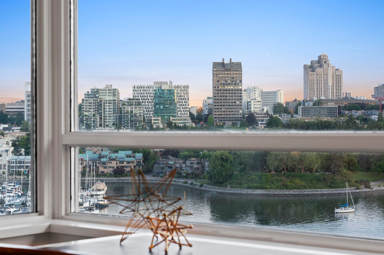 1006-1288 Marinaside Cres