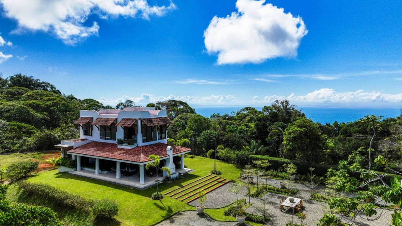 Colonial Estate Building Sites, Dominical, Puntarenas