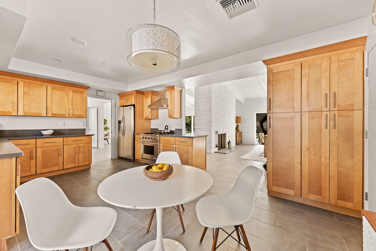 5330 Dubois Ave