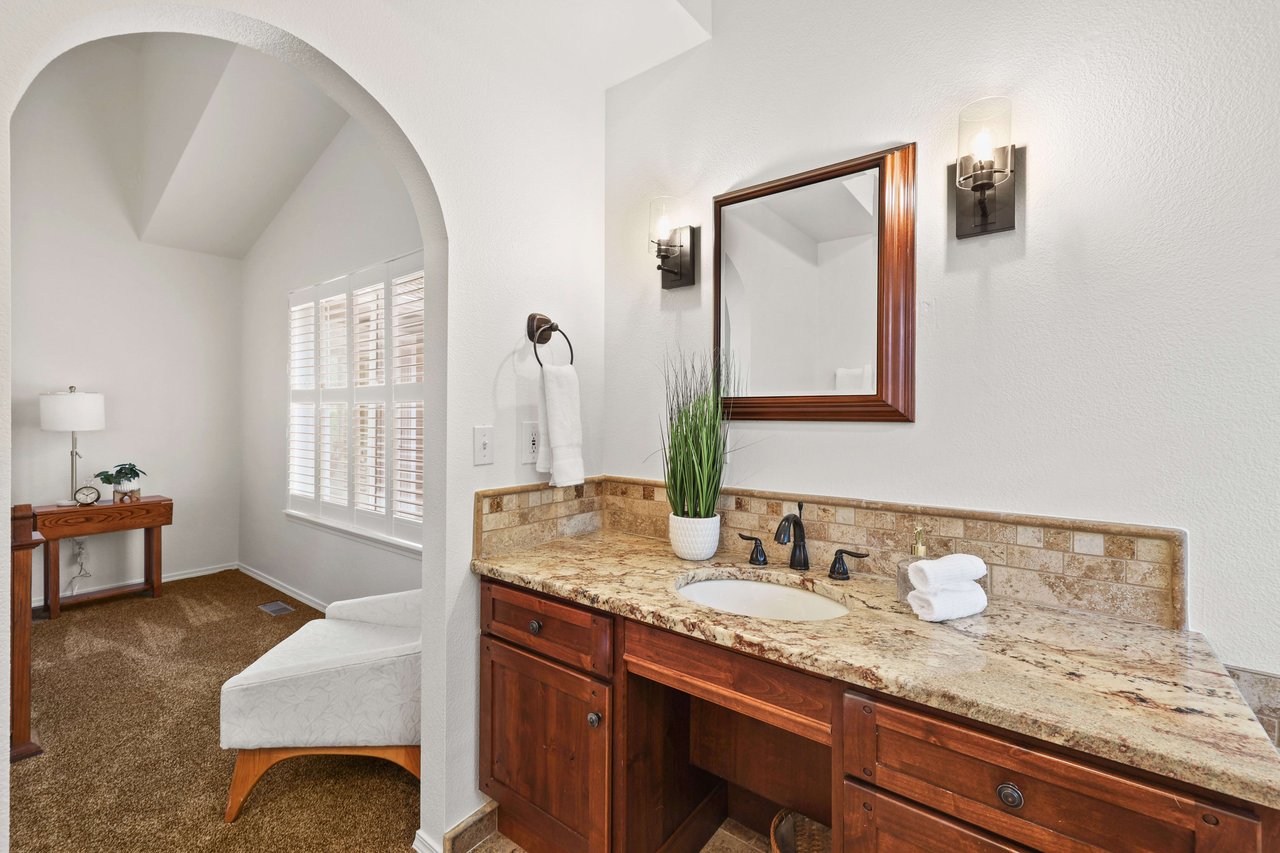 5423 Lions Gate Lane
