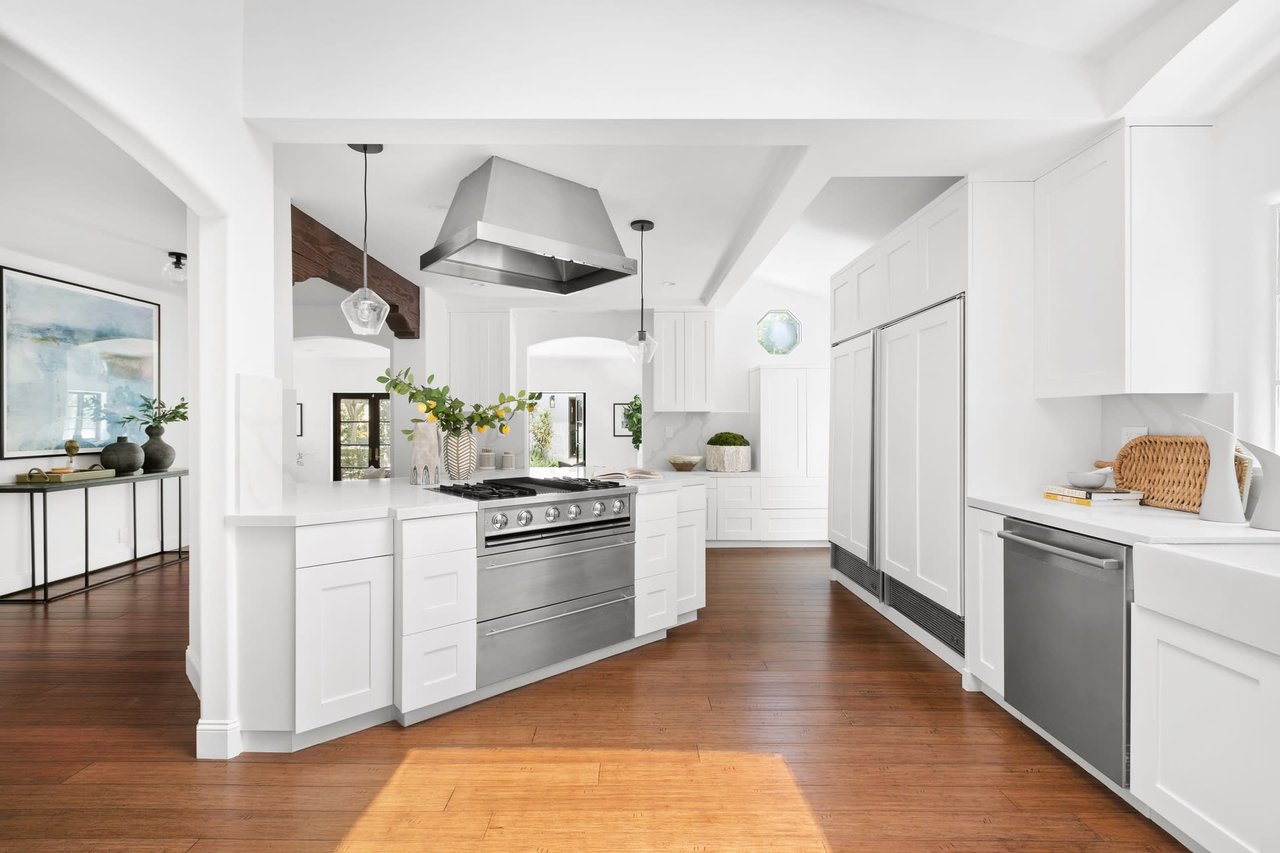 New Listing at 551 Lincoln Blvd. in Santa Monica