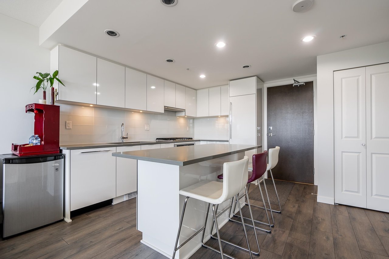 403-2388 Madison Ave