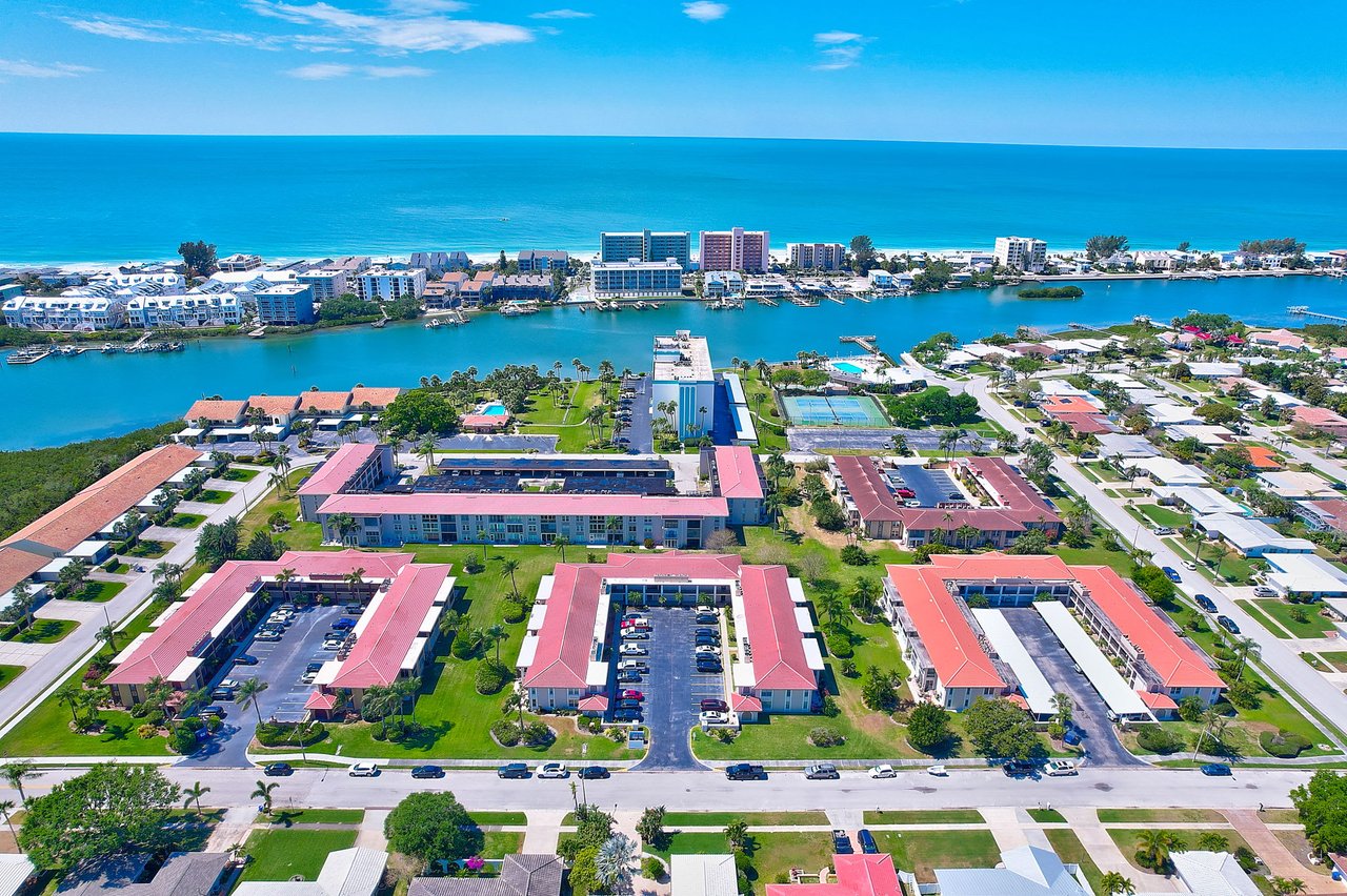 10280 Imperial Point Dr W, #20, Largo, FL 33774
