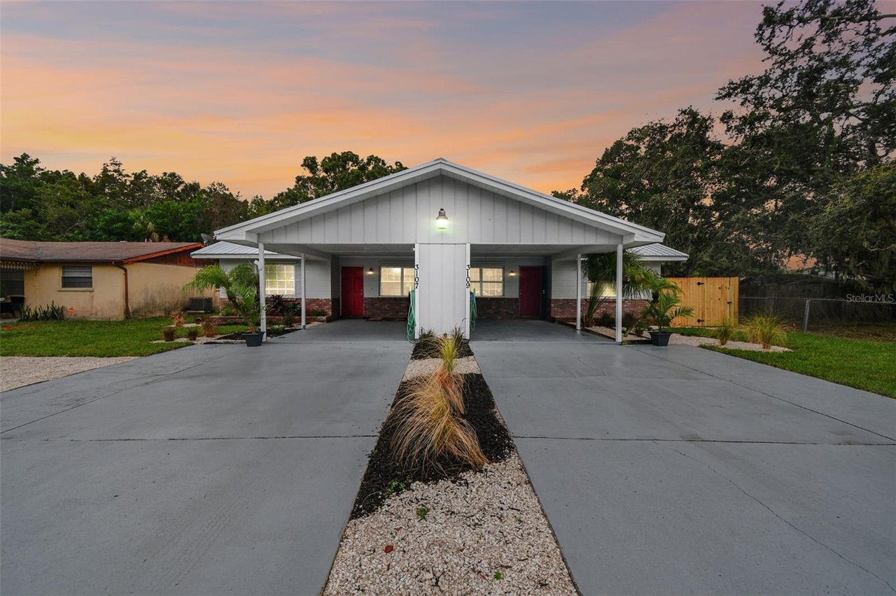 🏡🔑PENDING🔑🏡 3107 & 3109 39TH AVE W, BRADENTON, FL 34205