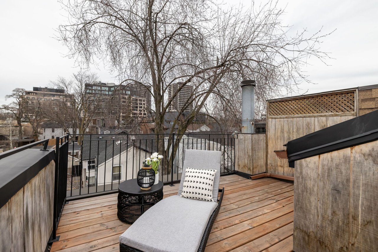 Loft Style Yorkville Beauty