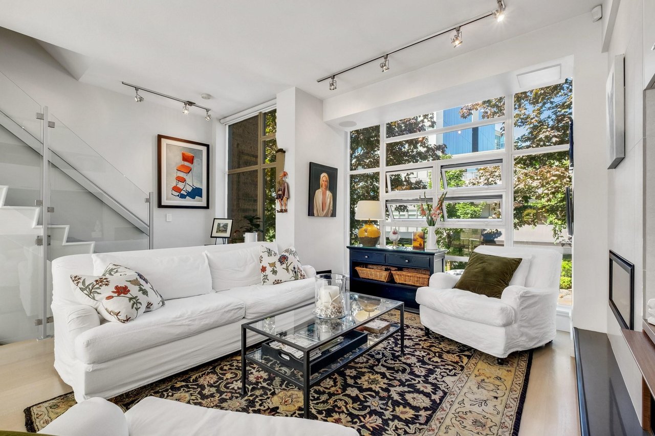1566 W 8th Avenue, Vancouver