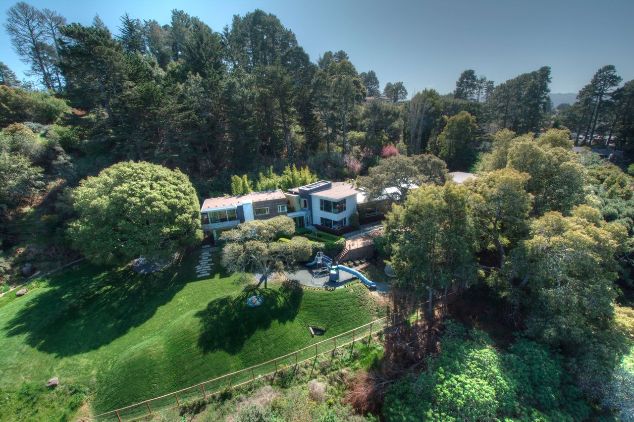 Tiburon's Award-Winning Modern Masterpiece-       Represented Seller