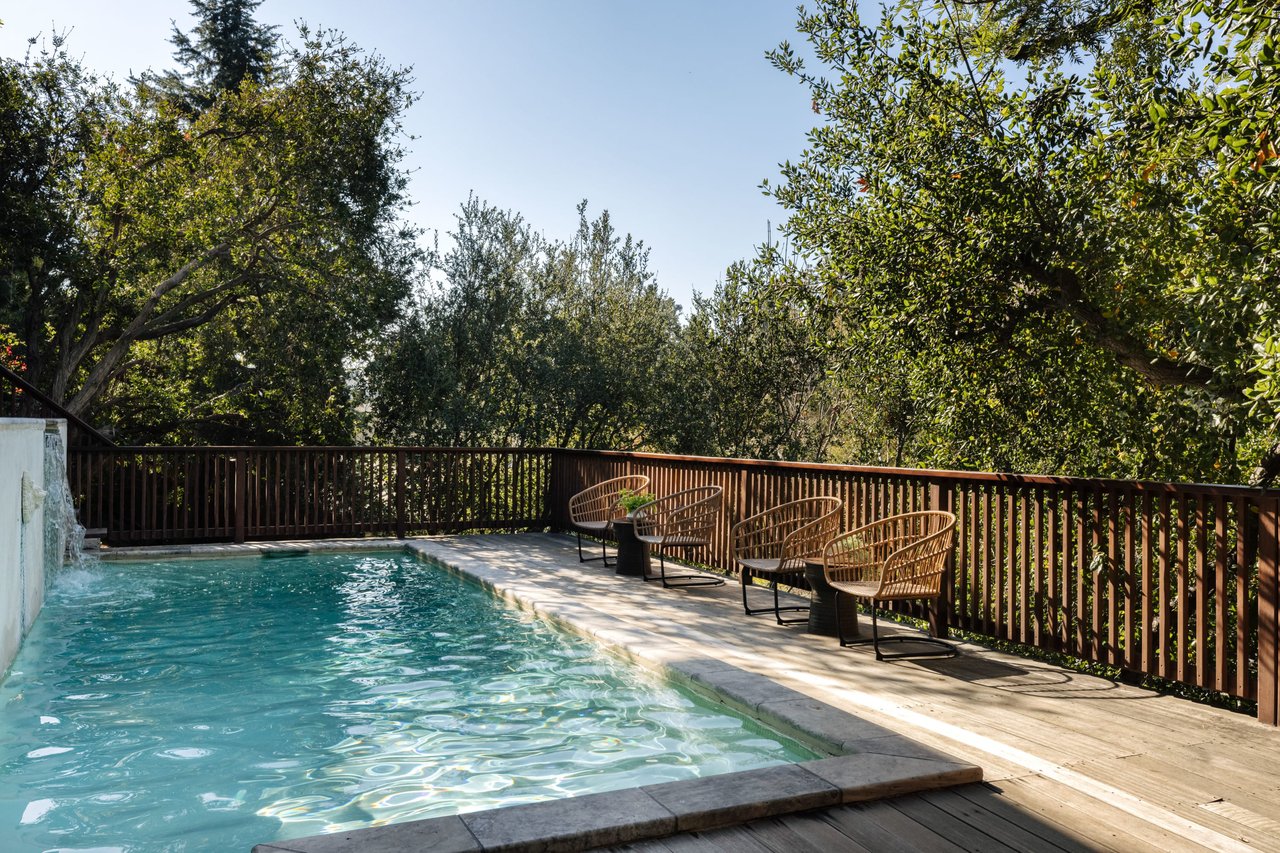 A Mid-Century Treehouse in Beachwood Canyon