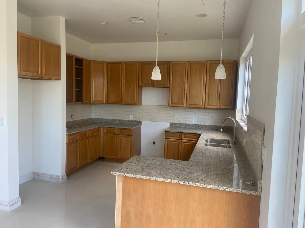 25 Eagle Crest 3 Bedroom Townhouse