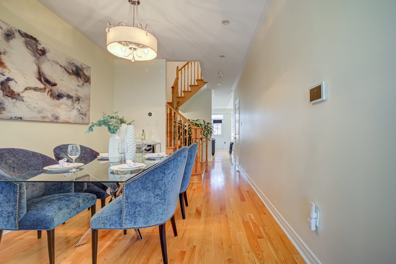 58 Mantle Ave