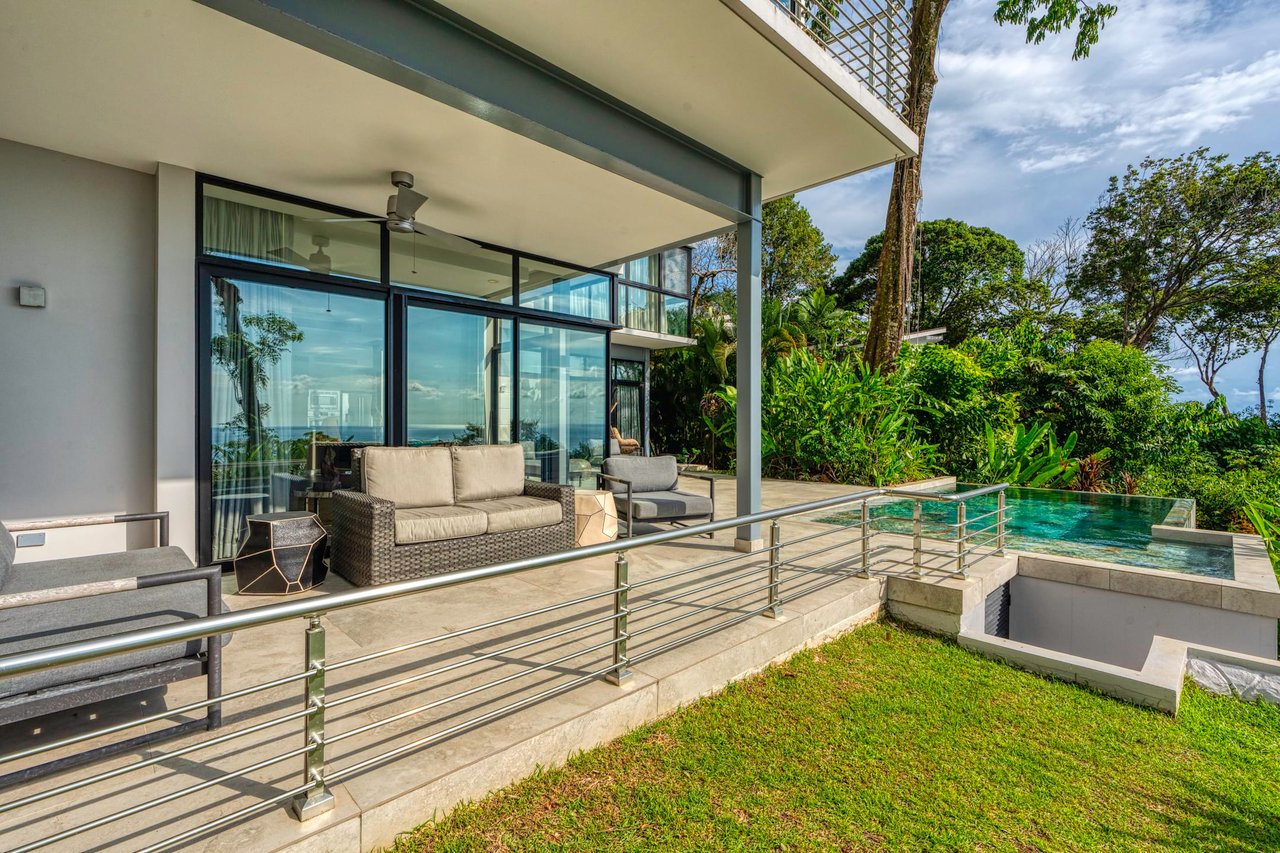 Luxurious Ocean View Villa at Terrazas de San Martin