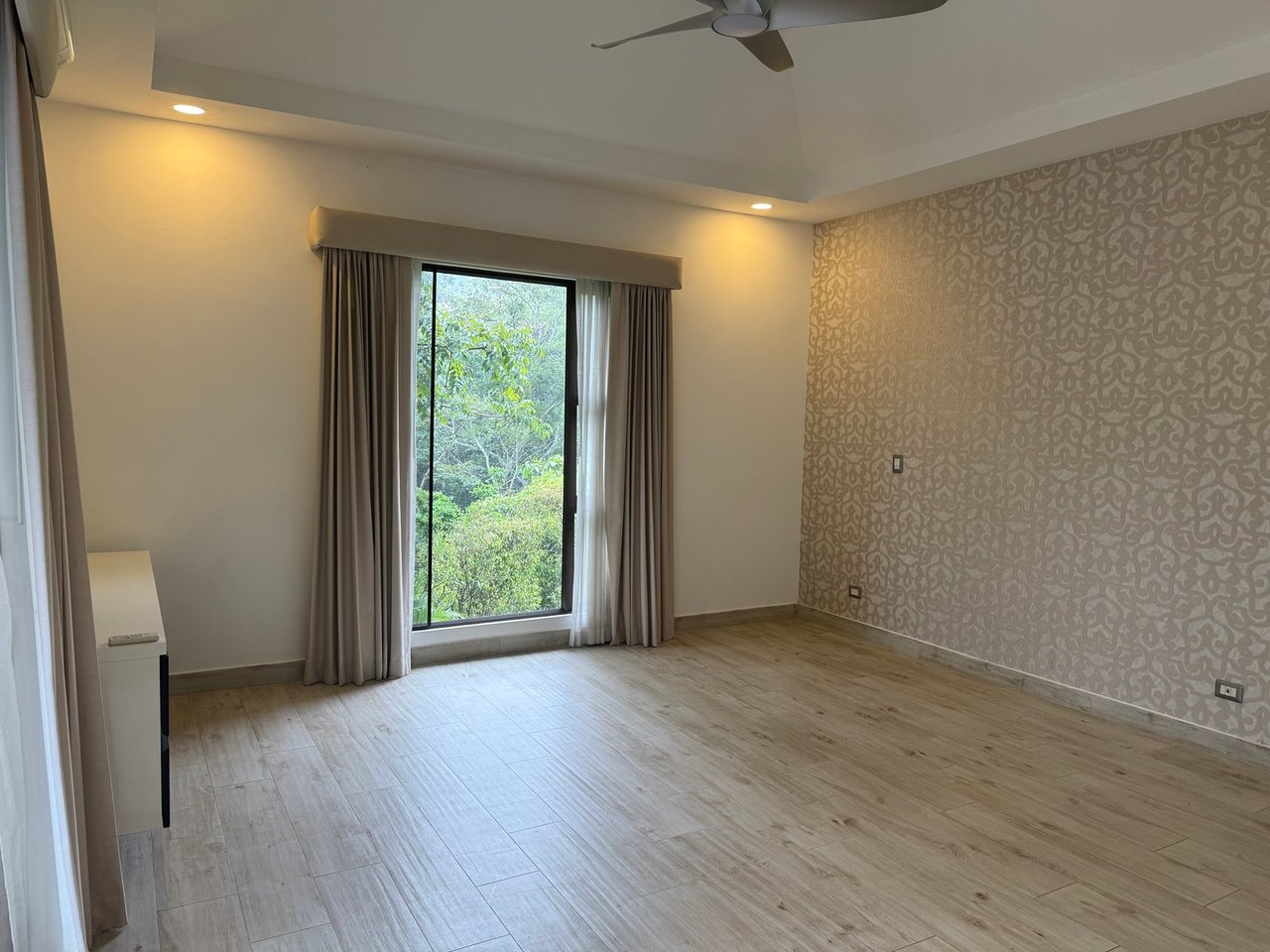 Grand View Luxury Home, Ciudad Colon, San Jose