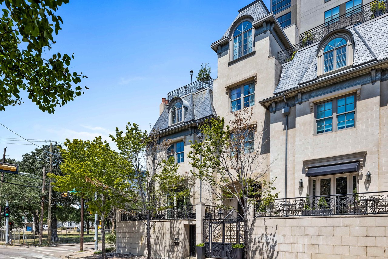 Parisian Townhouse in Dallas