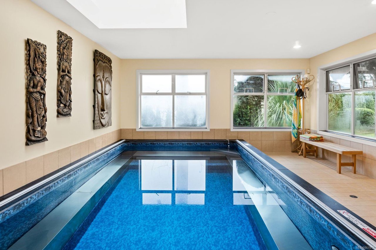 4349 Kingscote Rd, Cobble Hill