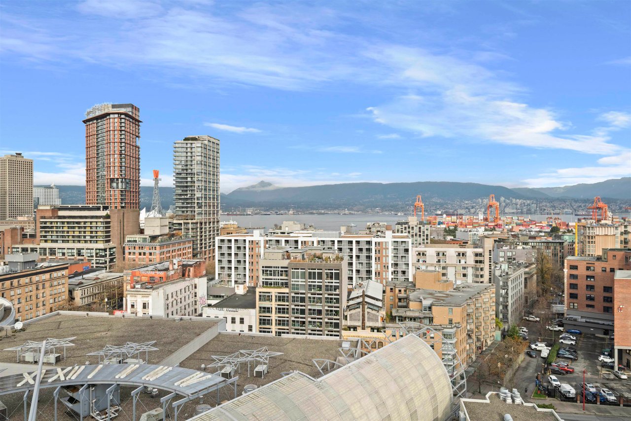 1905-63 Keefer Pl