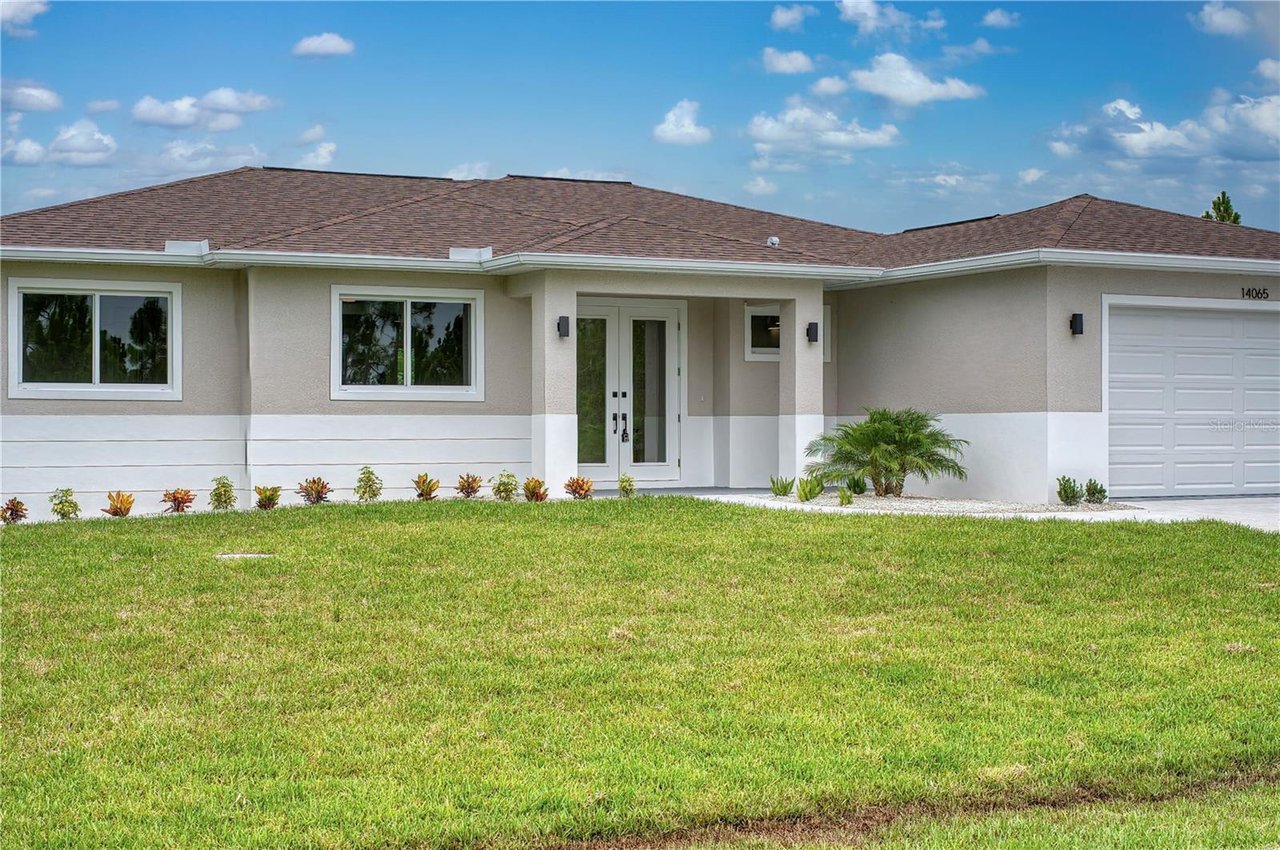 🏡🪵JUST LISTED🪵🏡 14065 PARIS LN, PORT CHARLOTTE, FL 33981