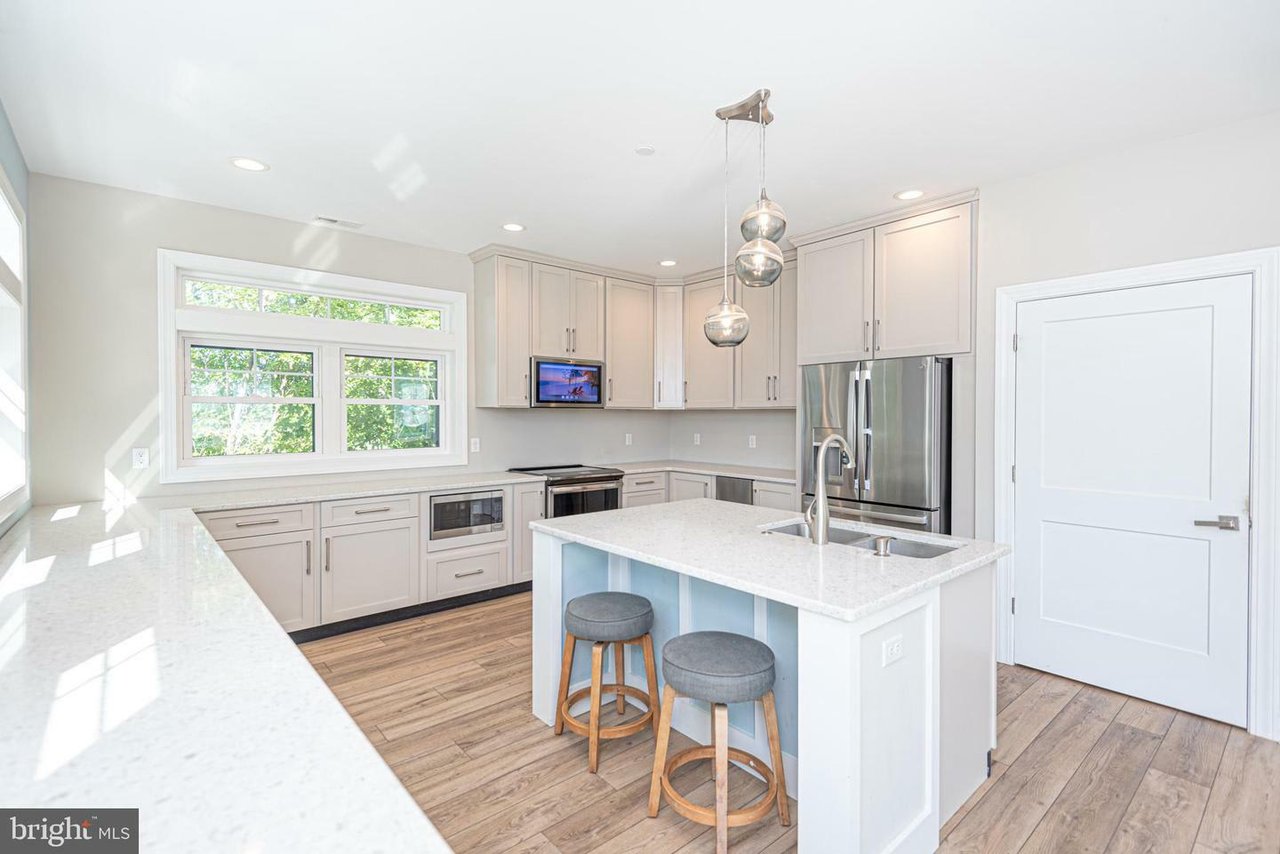 12121 Salt Point Rd