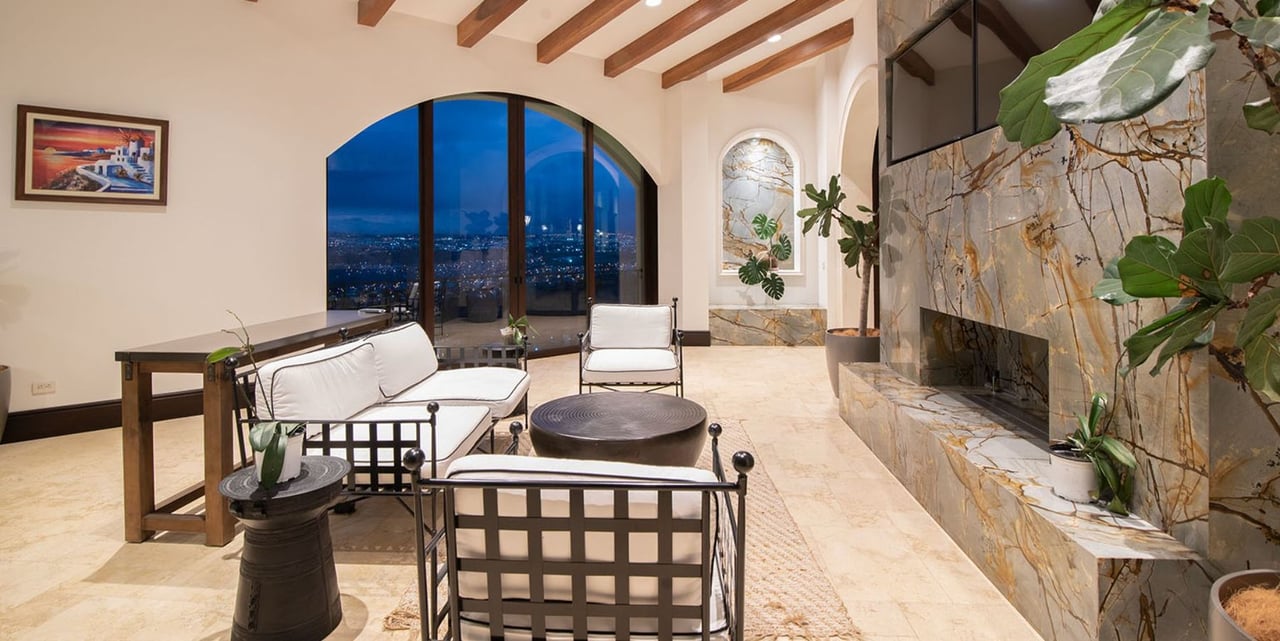 Tuscan Hilltop Luxury Estate, Santa Ana, San Jose