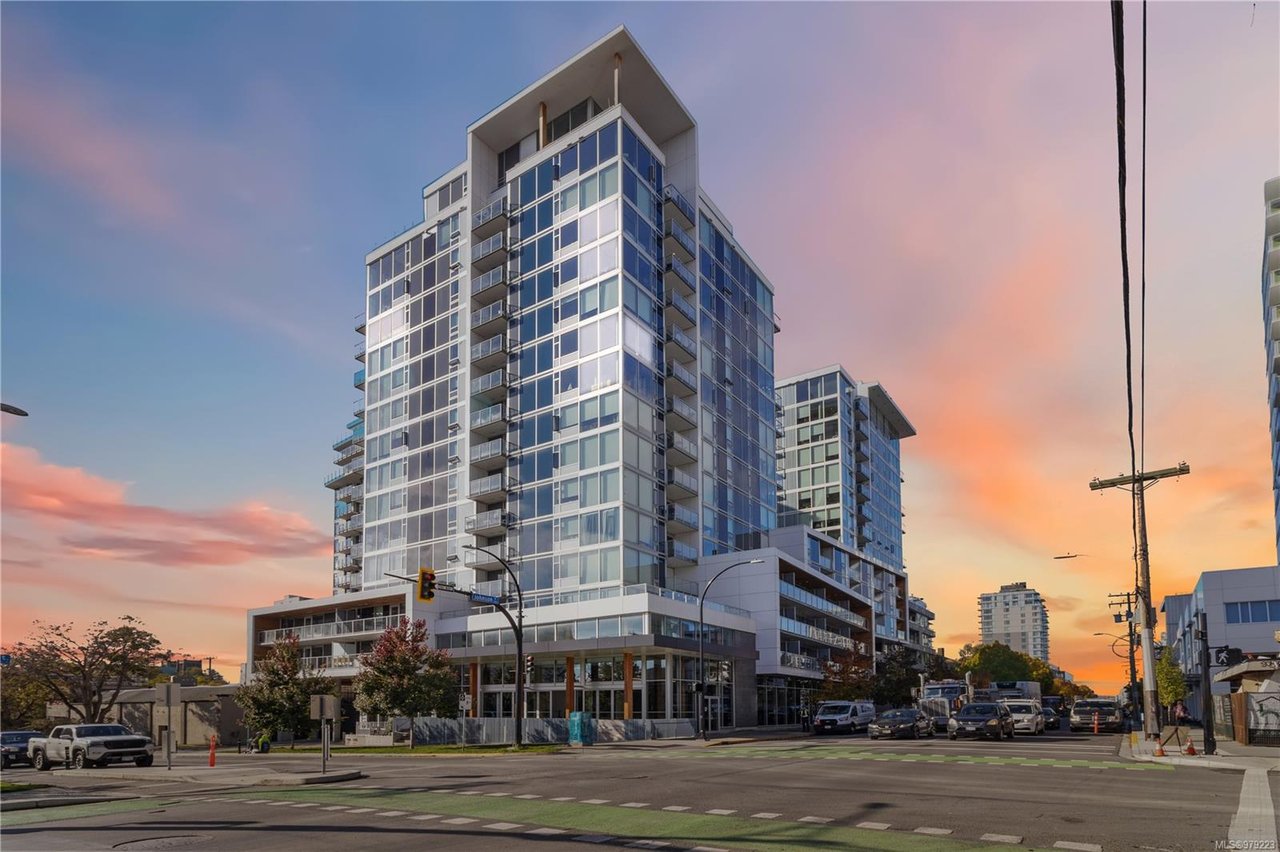 1101-989 Johnson St, Victoria