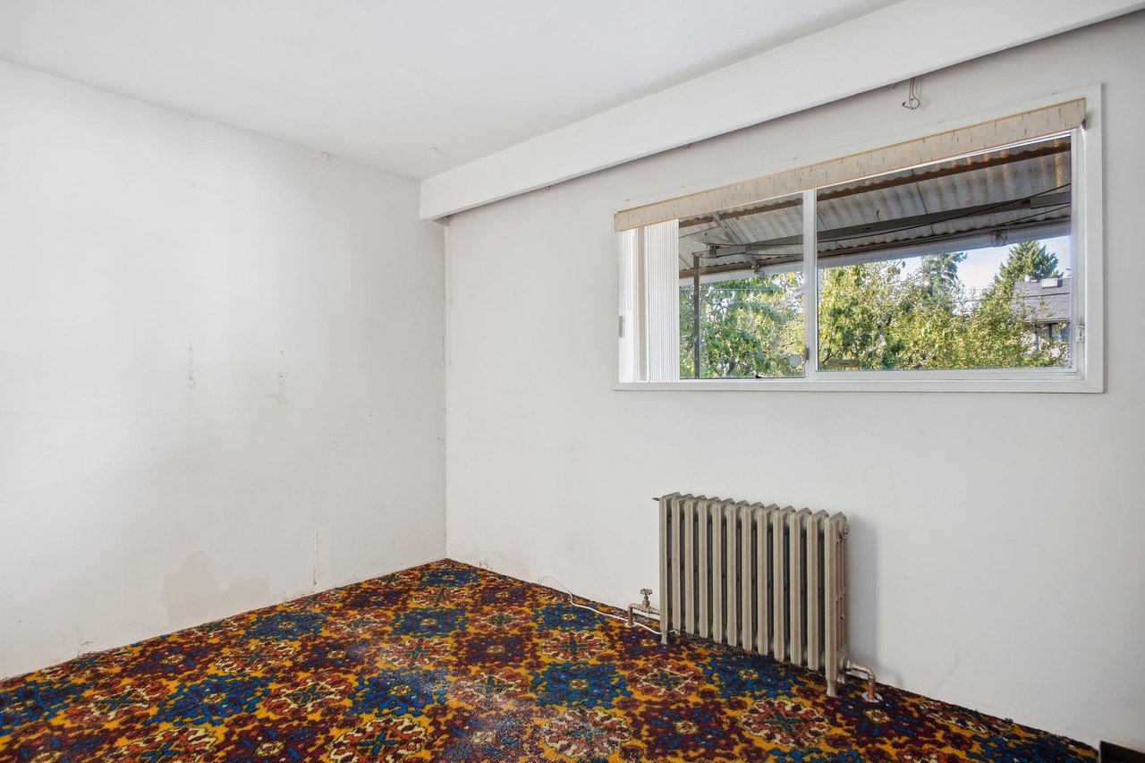 45 W 15th Ave
