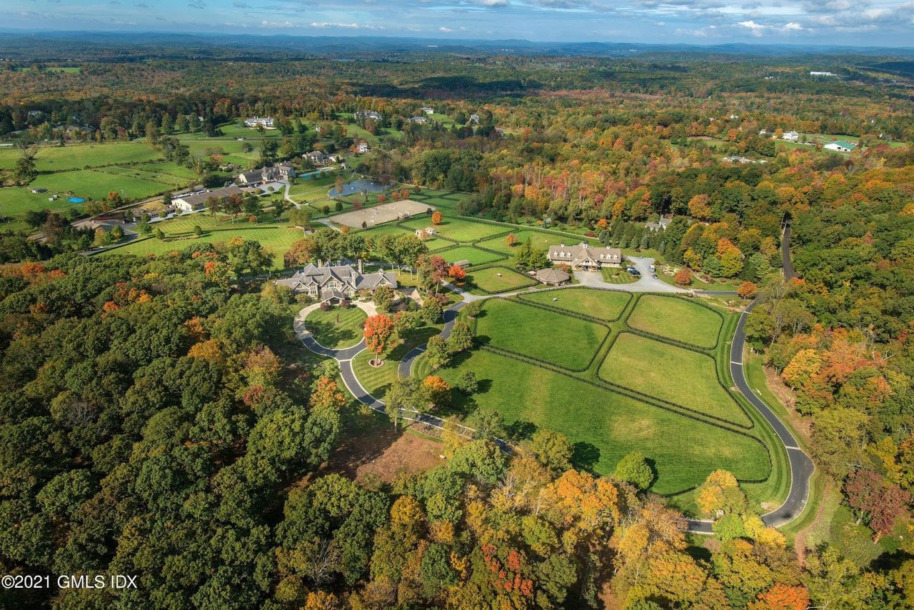 8 Must-Haves for Equestrian Properties in Connecticut