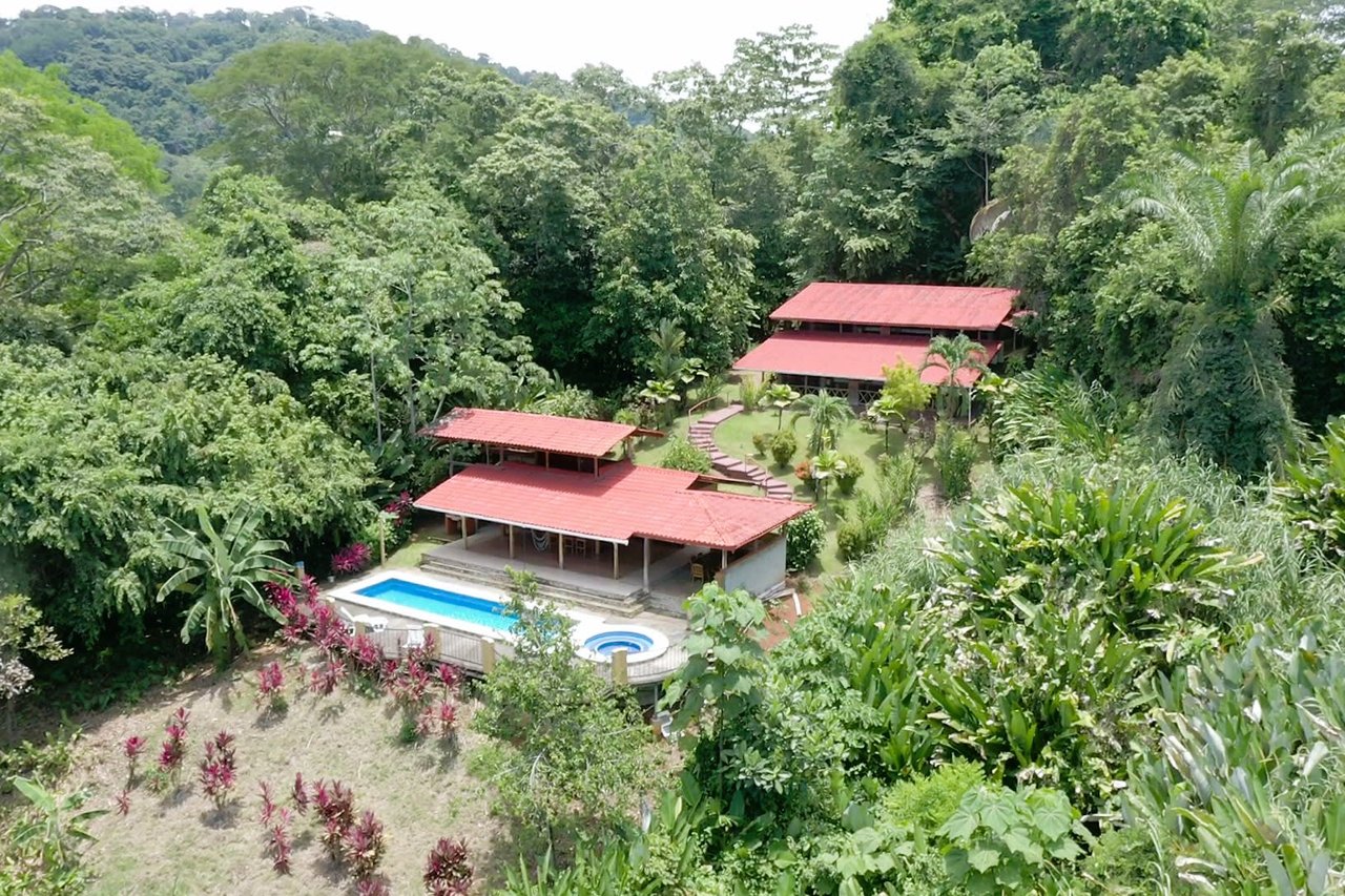 Income Producing Property with Ocean View close to Dominical