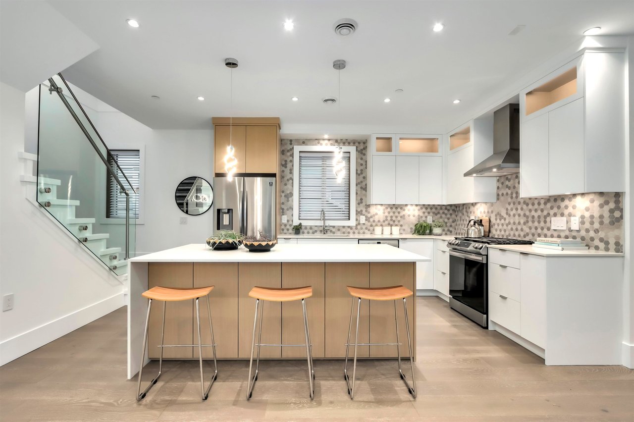 656 E 13th Avenue, Vancouver