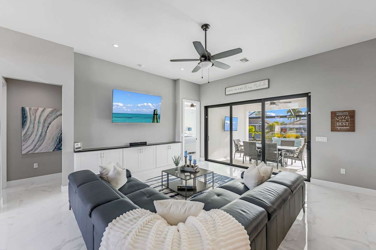 121 NW 38th Avenue 