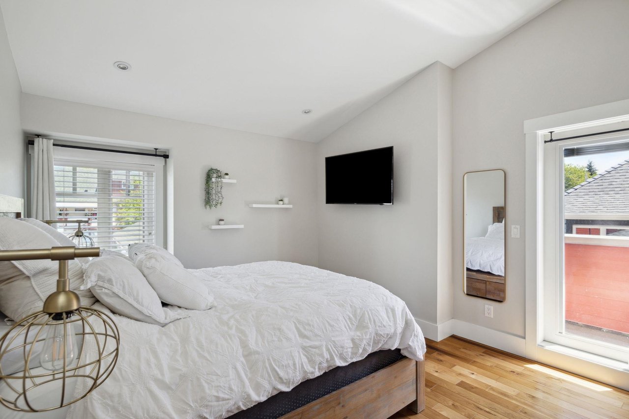 617 Mahon Avenue, North Vancouver
