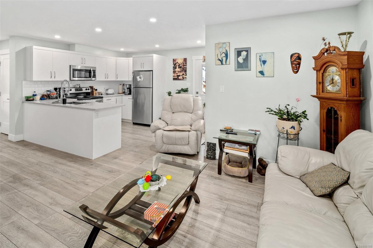 2544 West Trail Crt, Sooke