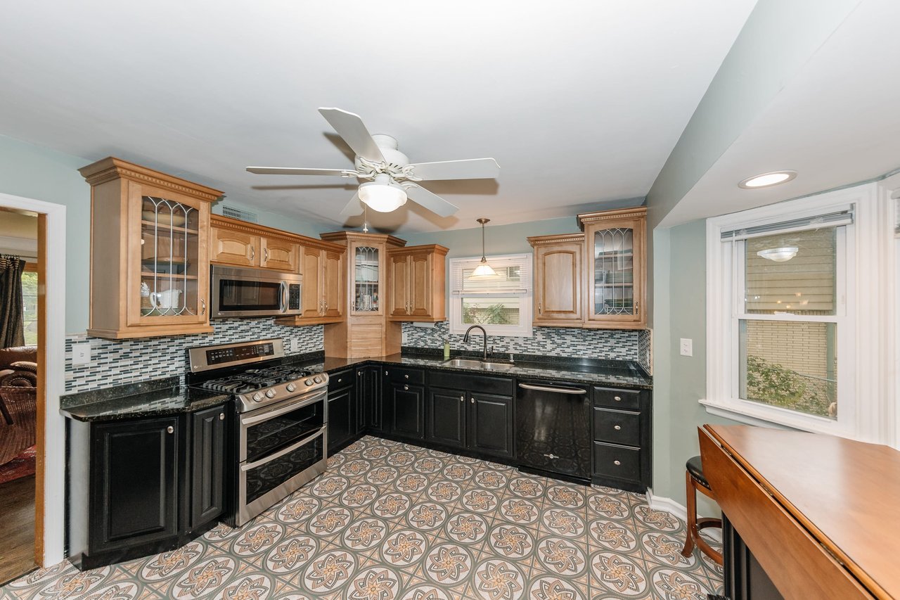 Updated 3+ Bed / 2 Bath Cooper Park Home