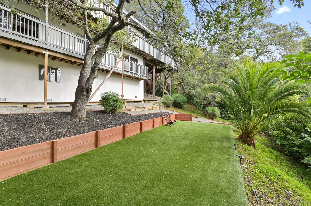 33 Bonnie Brae Dr