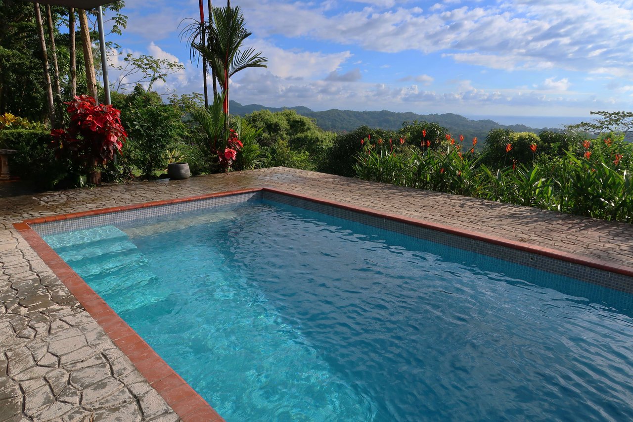 Casa Puesta Del Sol, Front Ridge Ocean View Home in Ojochal