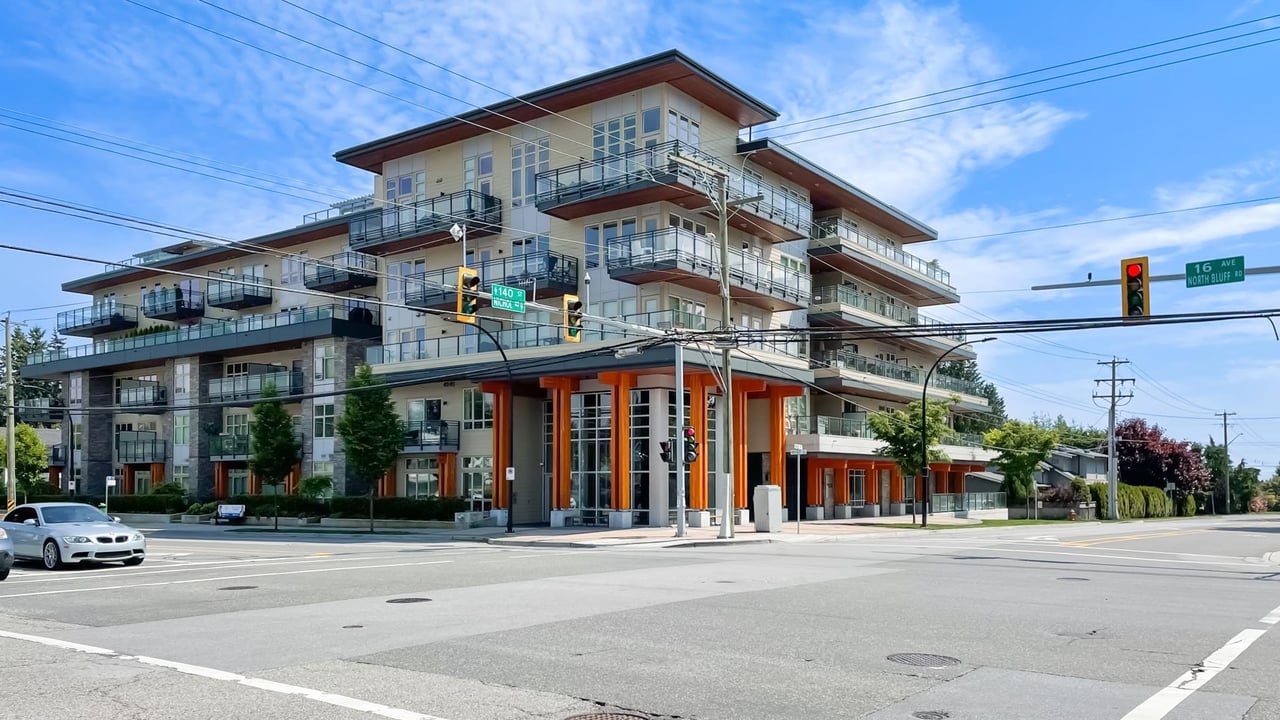 303-14022 N Bluff Rd