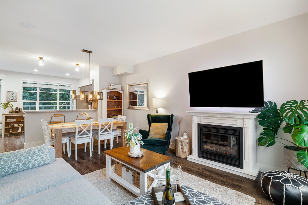 46-15405 31 Ave