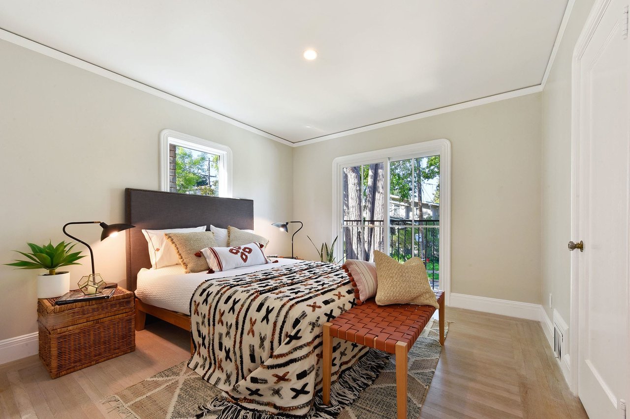 Why work with a Compass agent?