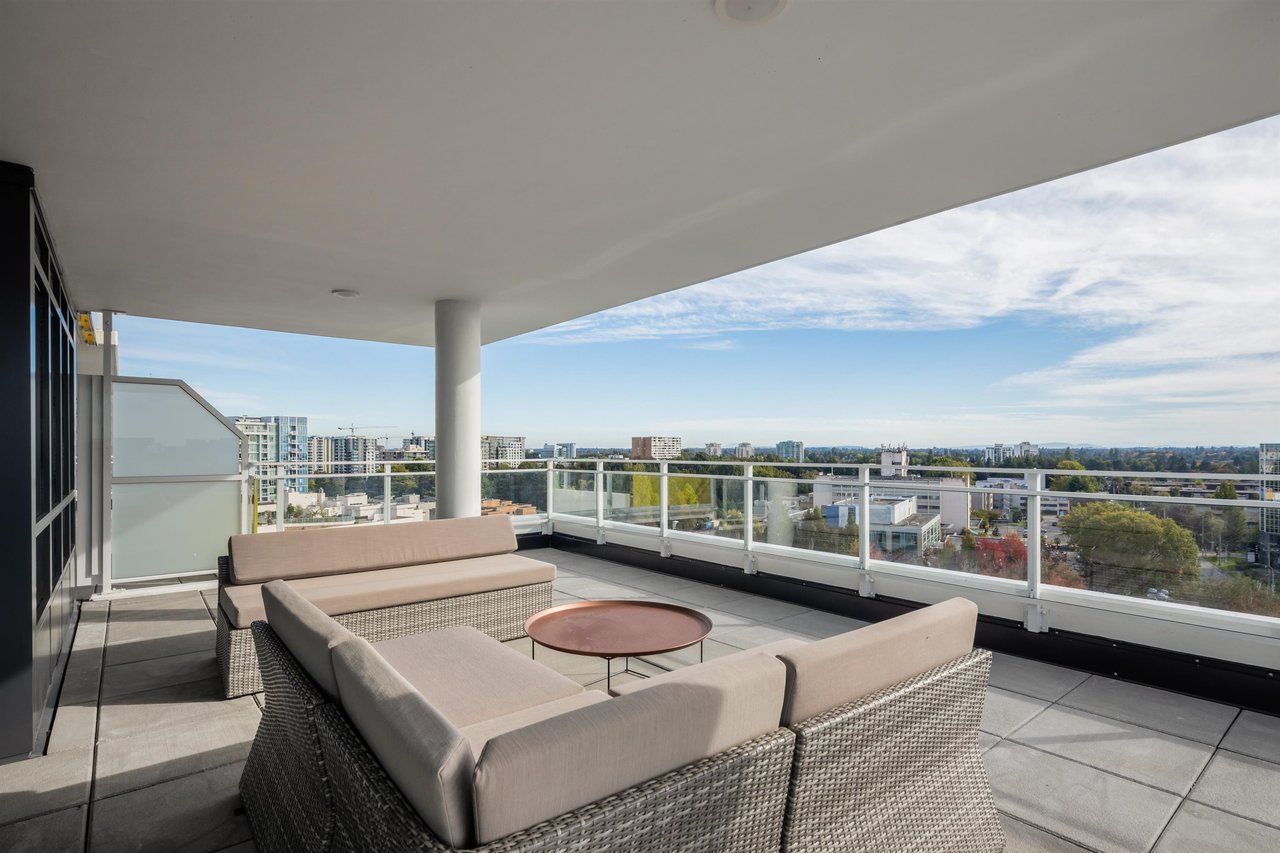 1702-5766 Gilbert Rd