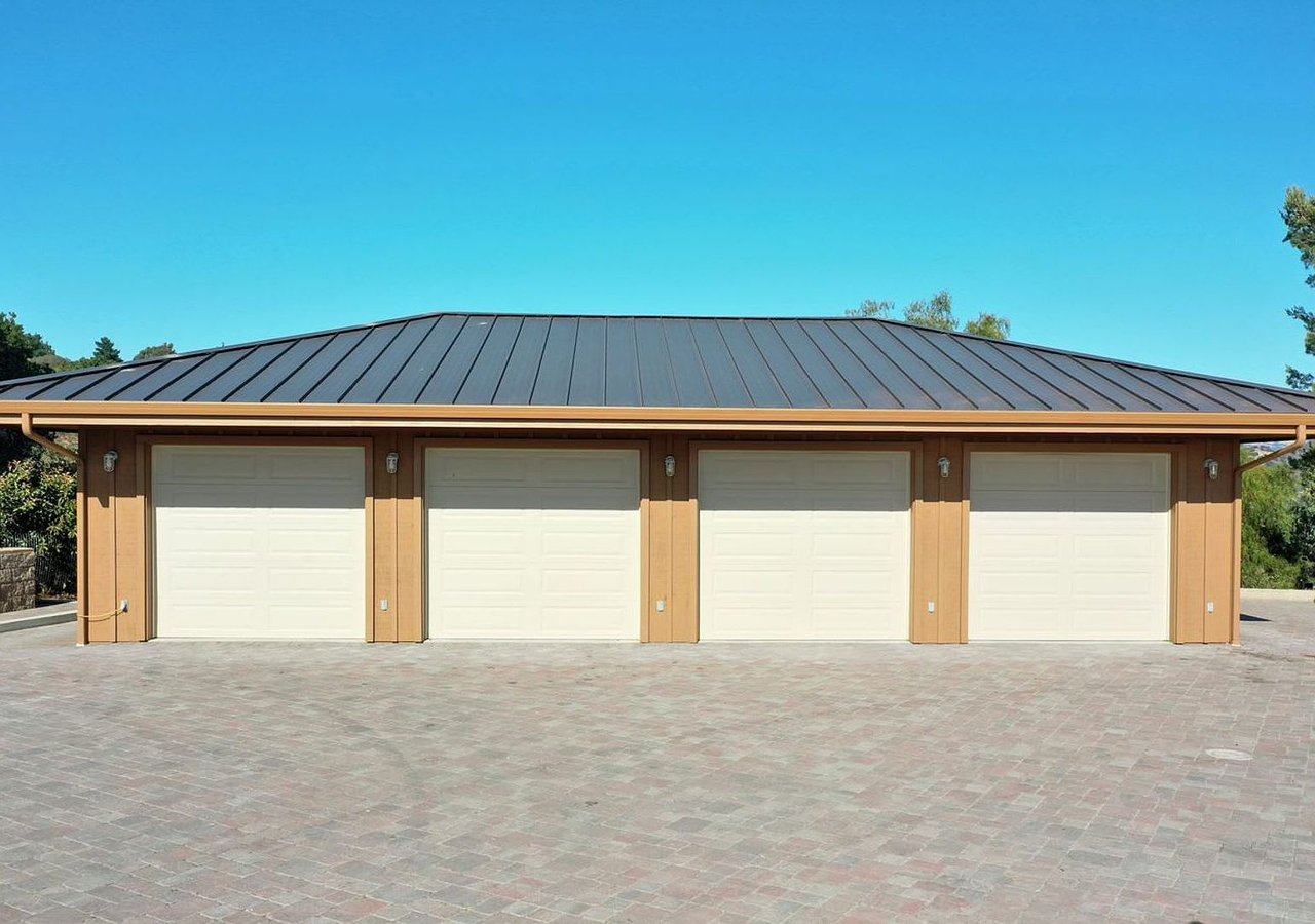 23730 Spectacular Bid Ln