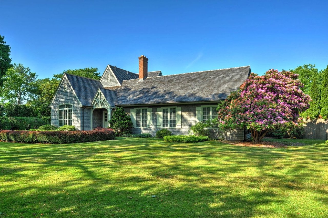 FURTHER LANE ESTATE SECTION, EAST HAMPTON SUMMER RENTAL