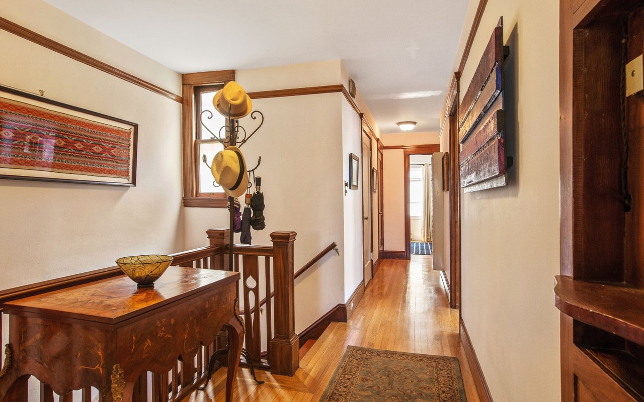 42 Cortland Ave