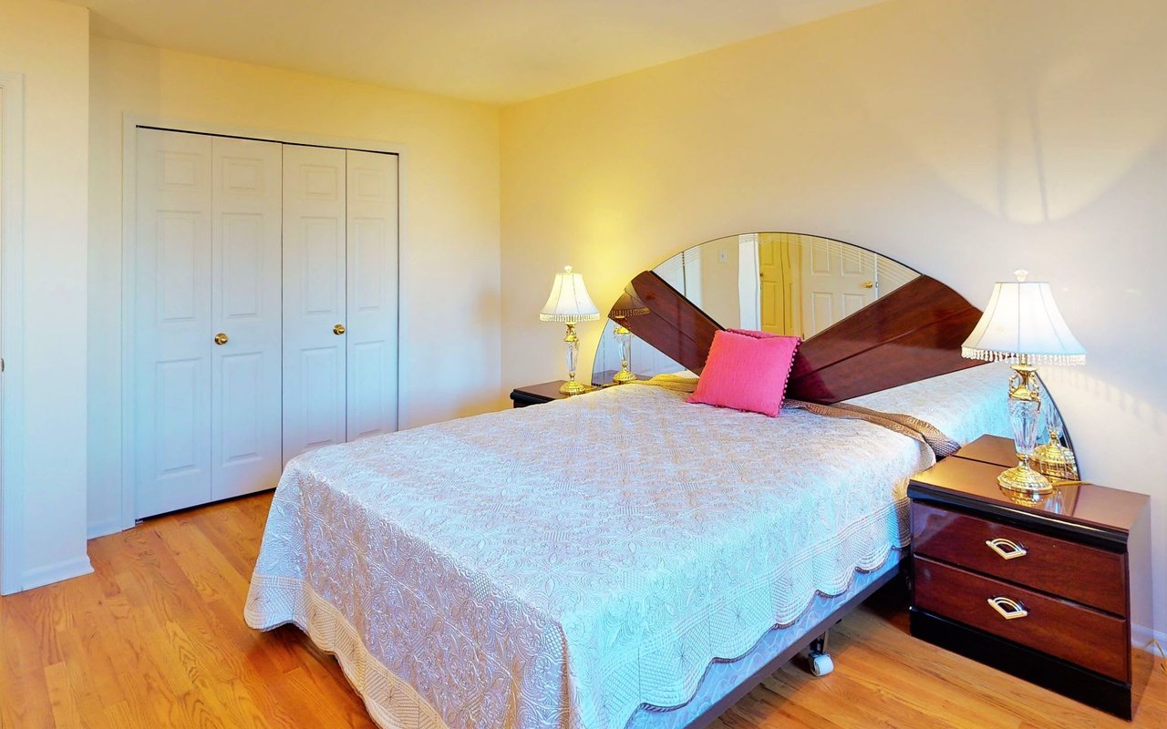 17 EXETER CT