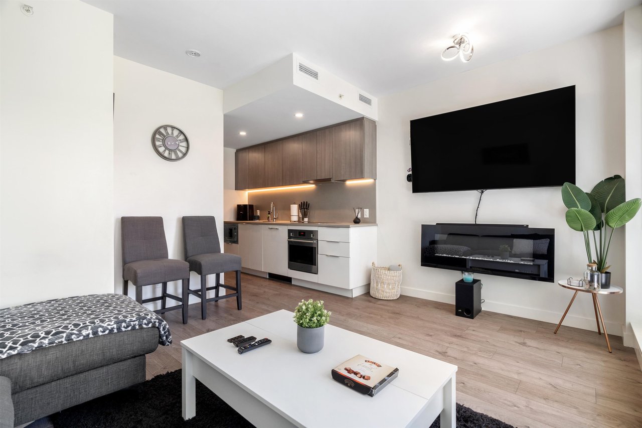 306-13318 104 Ave