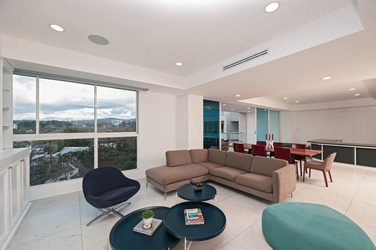 Price Value Opportunity, Escazu, San Jose