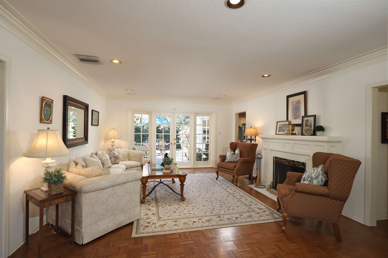 1659 Santa Rosa Ave.